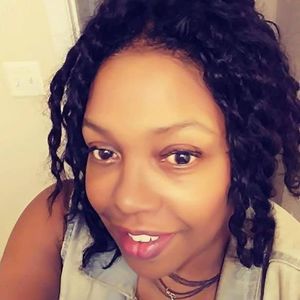 Meet your Posher, Deborah